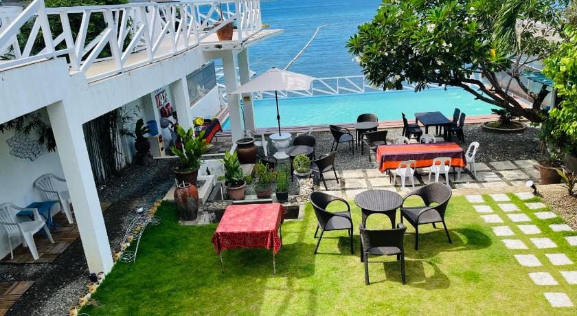 Lola's Guest House Bed and Breakfast in Lapu-Lapu City
