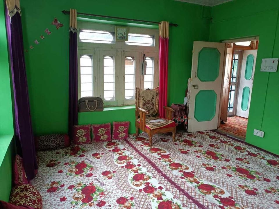Hotel O POP Owais Homestay Hotel in India