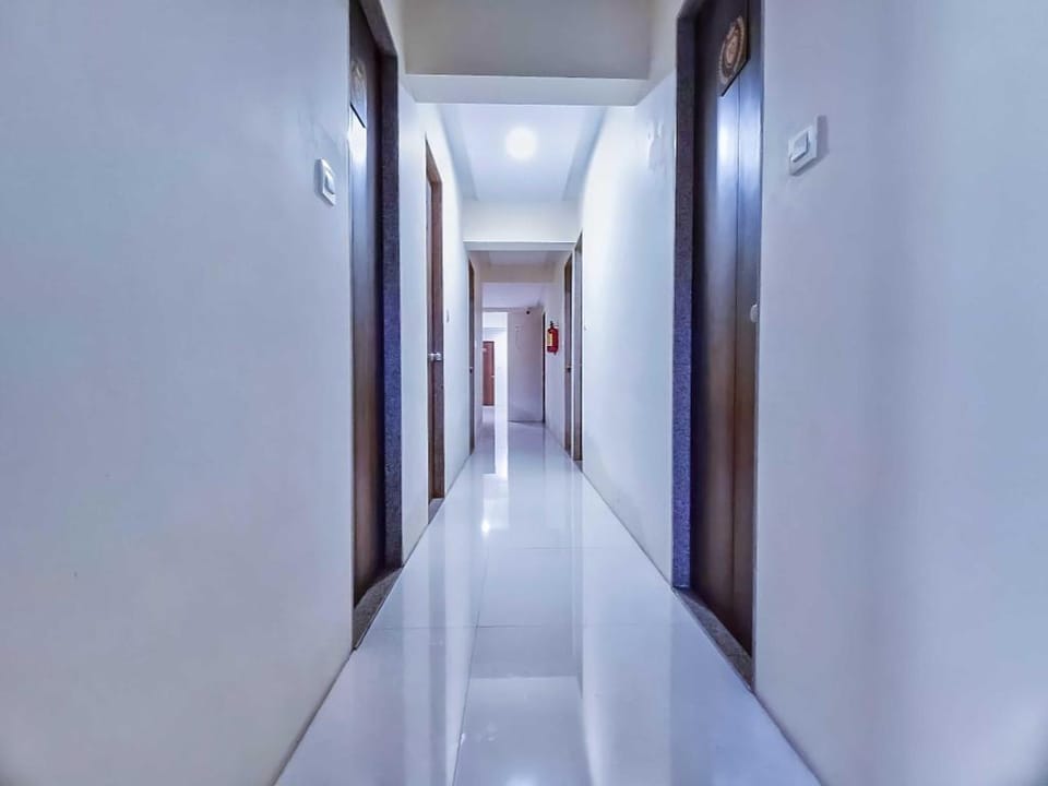 OYO Crown Hotel Hotel in Gujarat