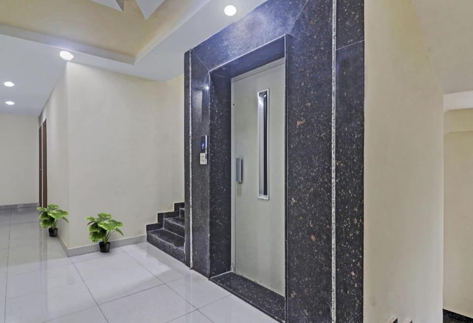 Super Hotel O Qualia Pride Financial District Hotel in Hyderabad