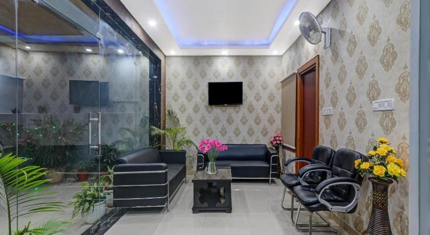 Super Townhouse swaroop inn Hotel in Lucknow