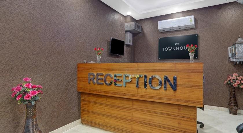 Super Townhouse swaroop inn Hotel in Lucknow