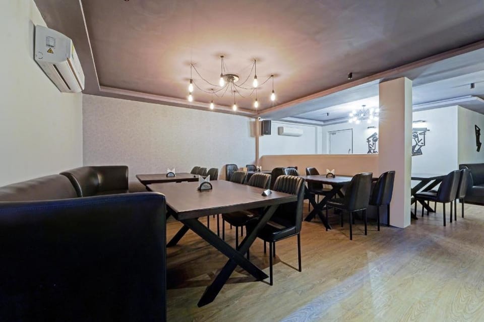Townhouse Fantasea Hotels Near OMR Hotel in Chennai