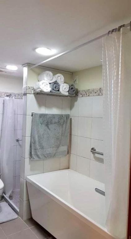Horizons 101 T1 1-Bedroom suite. Internet/Netflix Apartment in Lapu-Lapu City