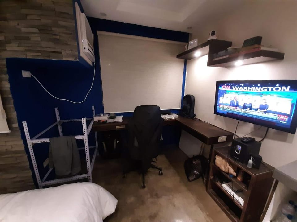 Studio Type w/ Parking Apartment in Quezon City