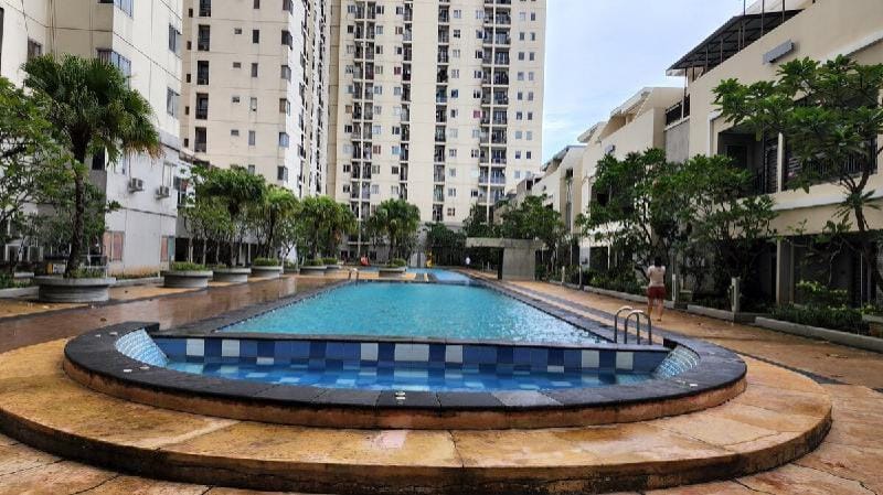 Two Bedroom Mid-floor Lake View JIExpo Kemayoran Vacation rental in Jakarta