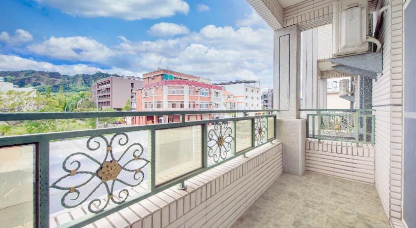 Taitung Knock Knock Smart Stay - Near Train Station Bed and Breakfast in Taiwan, Province of China