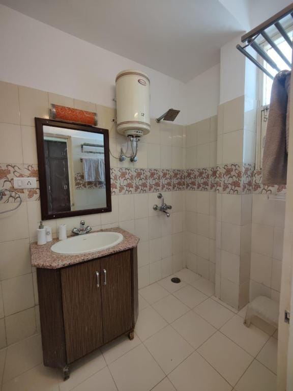 In the midst of nature Joy is Home in the hills. Vacation rental in Himachal Pradesh