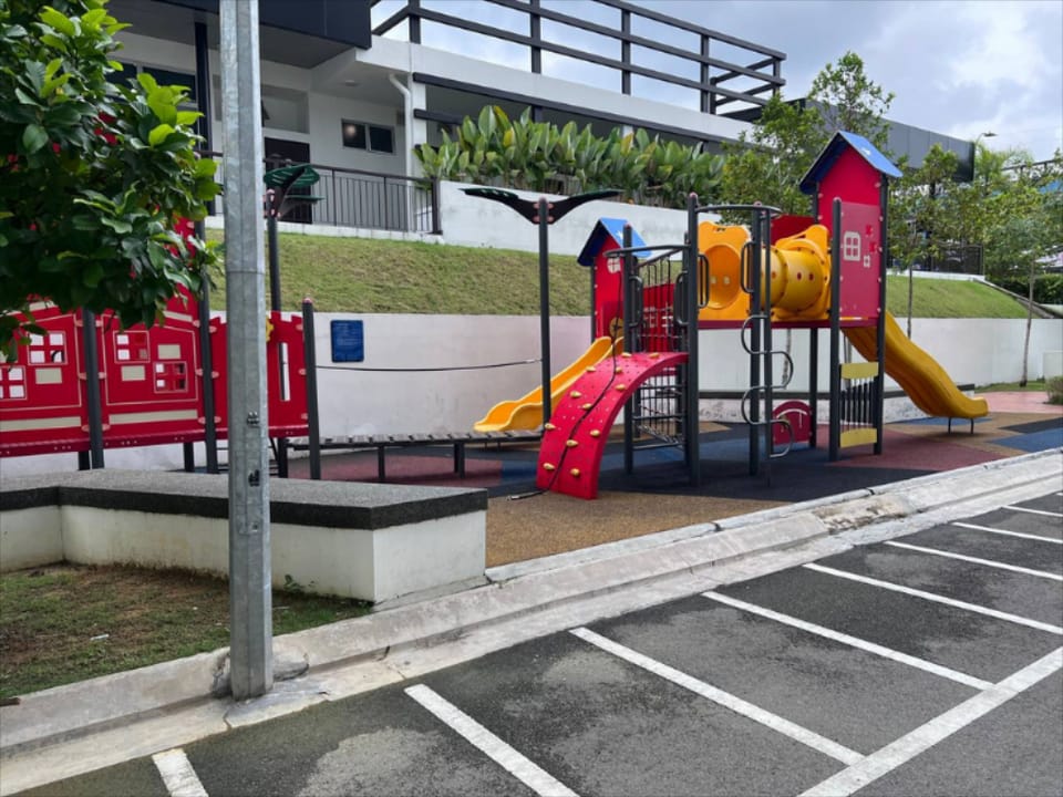 Desaru Homestay Al Fateh(Facing Pool) Apartment in Johor