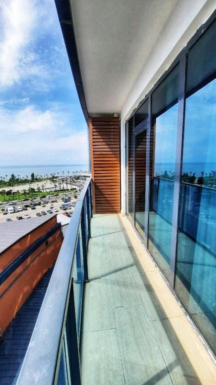 Euphoria Shangrila Sea view swimming pool Apartment in Batumi