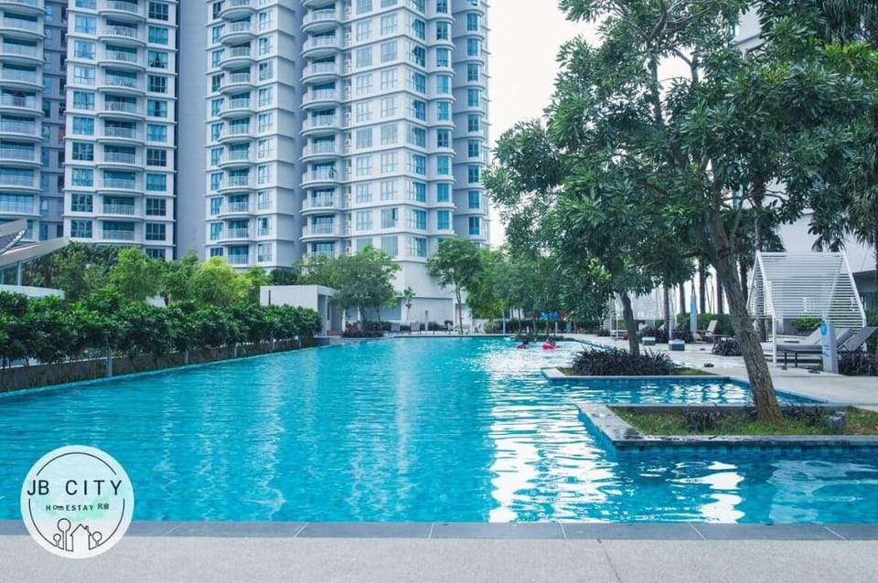 Hardrock Teega Suites by RR JBcity Vacation rental in Johor