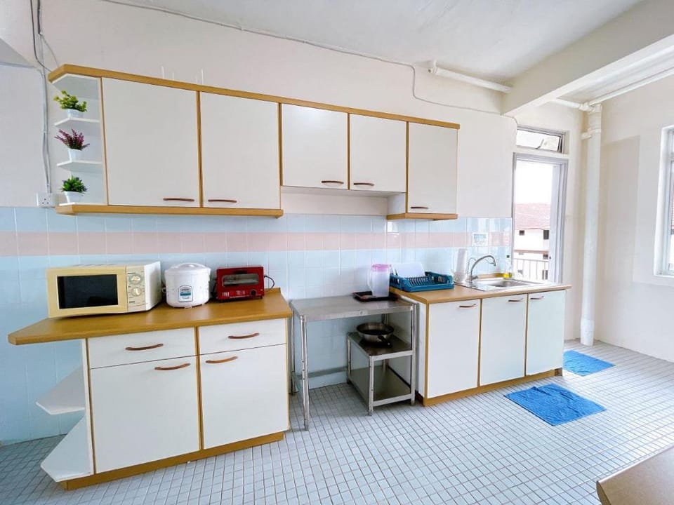 Ocean View Resort /OV2/3min walk to beach/12people Apartment in Port Dickson