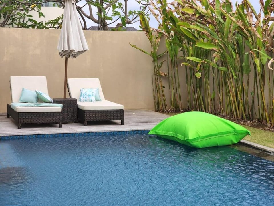 Svarga Pabean  Villas 3 Bedroom Pool & Garden View Villa in Sukawati