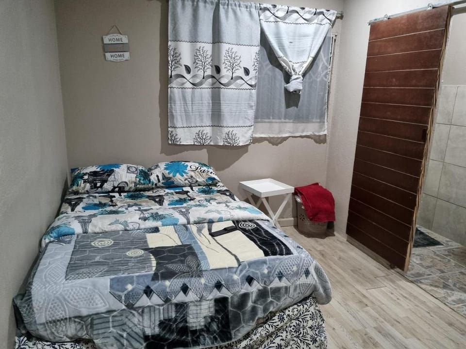 Cool cave B&B  Vacation rental in South Africa