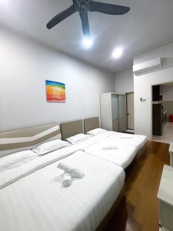 IMAGO Mall- 2 Bedrooms (FREE Parking) 8+1 PAX (EF) Apartment in Kota Kinabalu