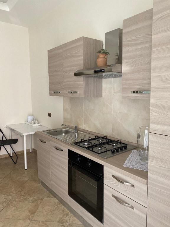 Falù Napoli centro camera con cucina Apartment in Naples
