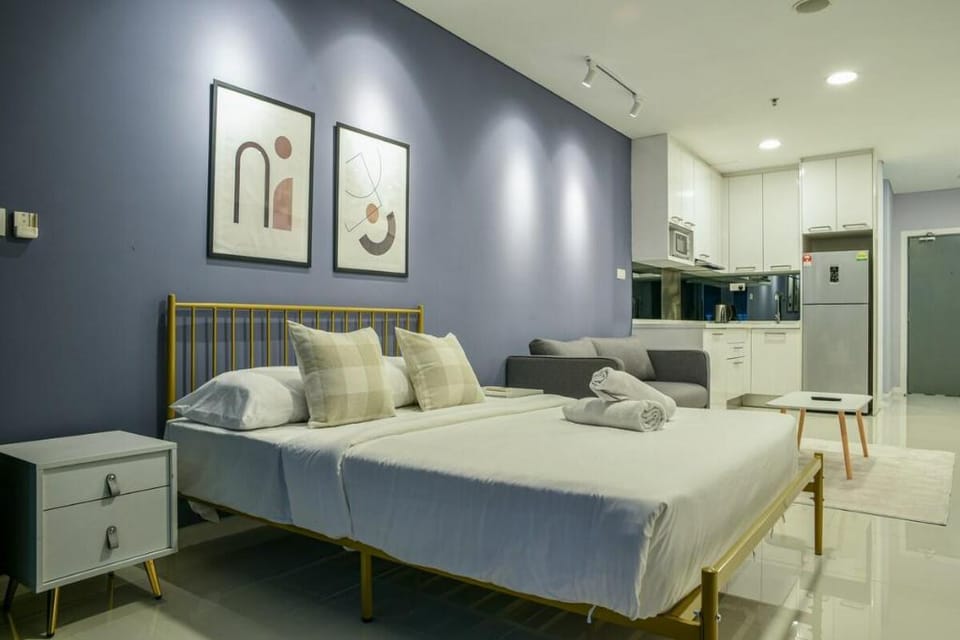 Cool Studio I KL City View IBalconyI NetflixIMercu Apartment in Federal Territory of Kuala Lumpur