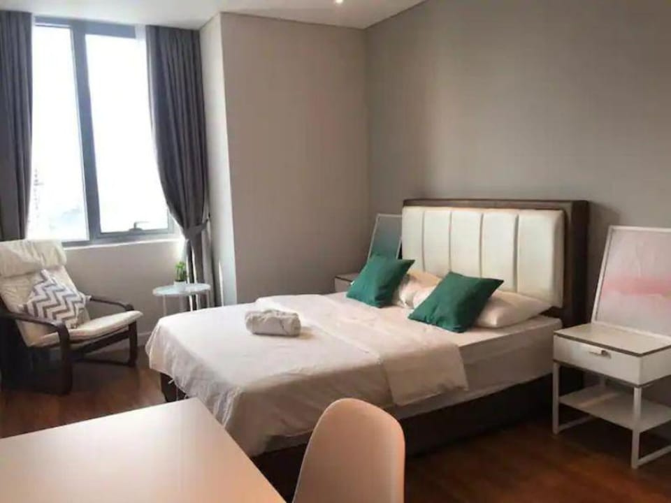 Two BedroomI 500MB Wifi I Netflix INear KLCCIMercu Apartment in Federal Territory of Kuala Lumpur