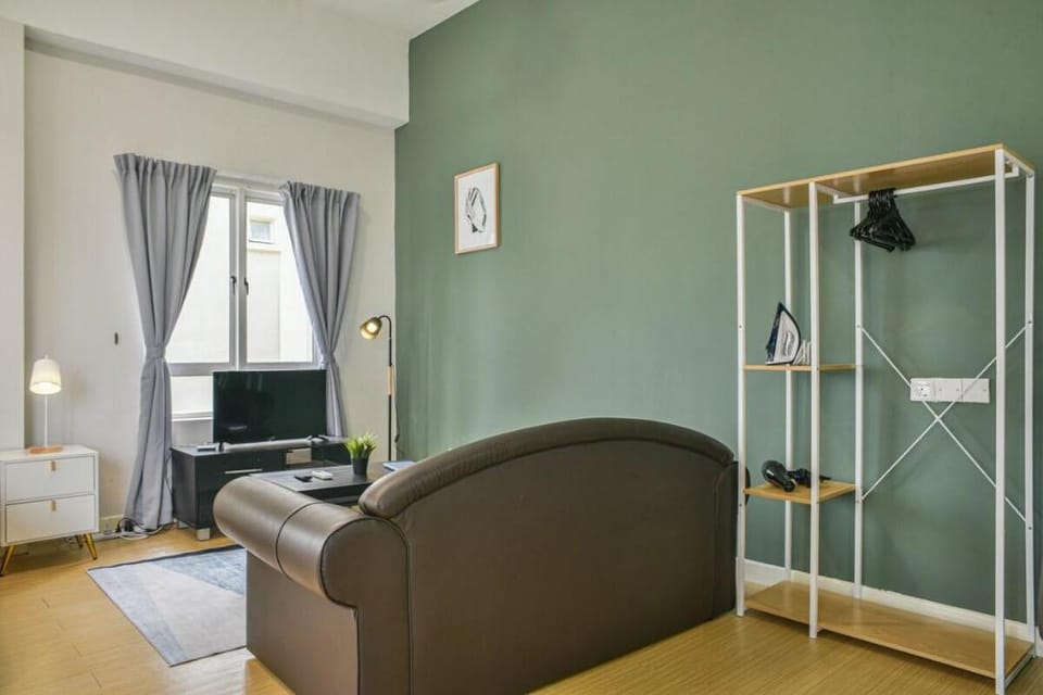 Spacious Studio @ KL City | 100MB Wifi | Netflix Apartment in Federal Territory of Kuala Lumpur