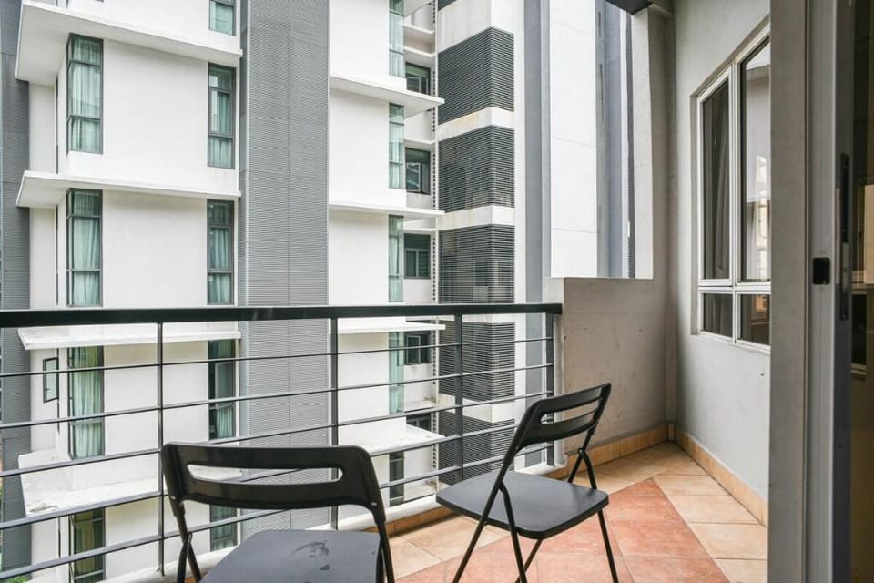 Spacious Studio @ KL City | 100MB Wifi | Netflix Apartment in Federal Territory of Kuala Lumpur