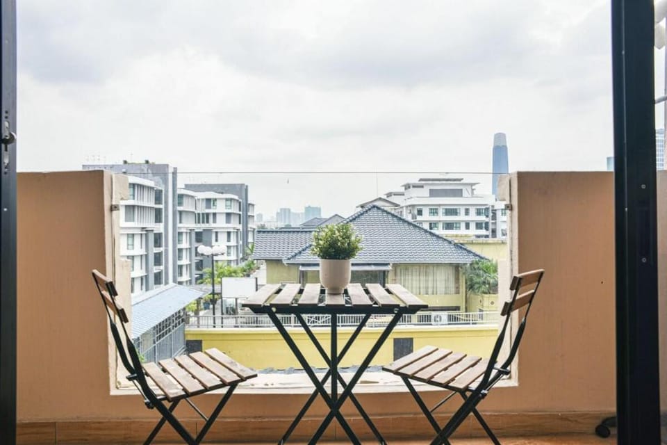 Chic 1BR @ heart of KL City l Netflix & 100MB WiFi Apartment in Federal Territory of Kuala Lumpur