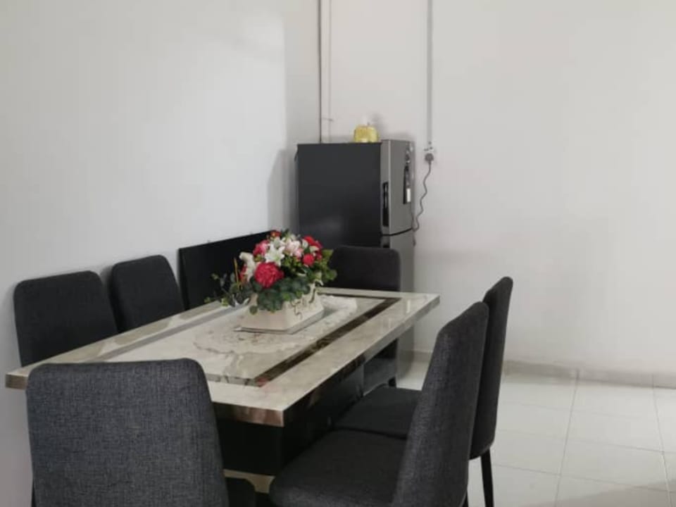 Putri Homestay @ HUSM Kubang Kerian  Vacation rental in Malaysia