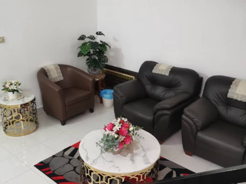 Putri Homestay @ HUSM Kubang Kerian  Vacation rental in Malaysia