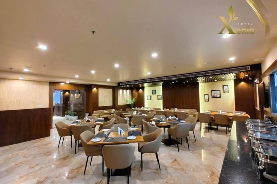 HOTEL XENIA Hotel in Varanasi
