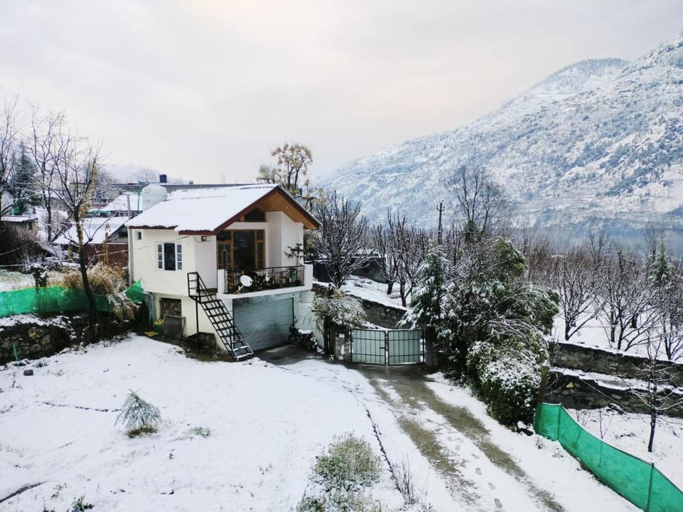 Aatithya Cottage Raison(Manali)  Vacation rental in Himachal Pradesh