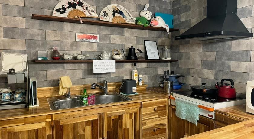 White Windmill Guesthouse Hotel in South Korea