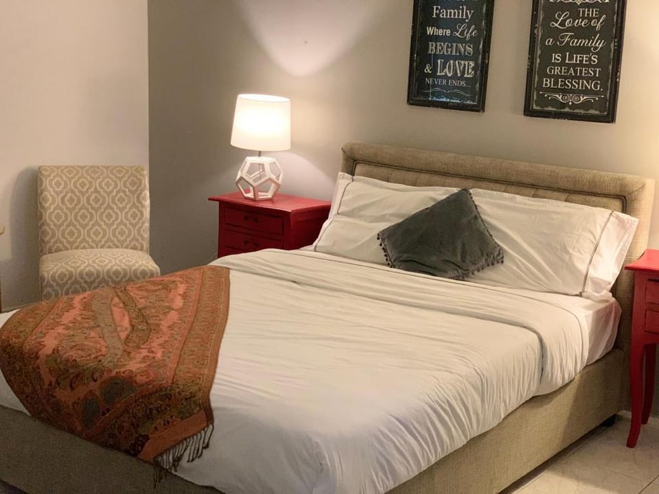 Cozy 5 bedroom villa Villa in Al Sharjah