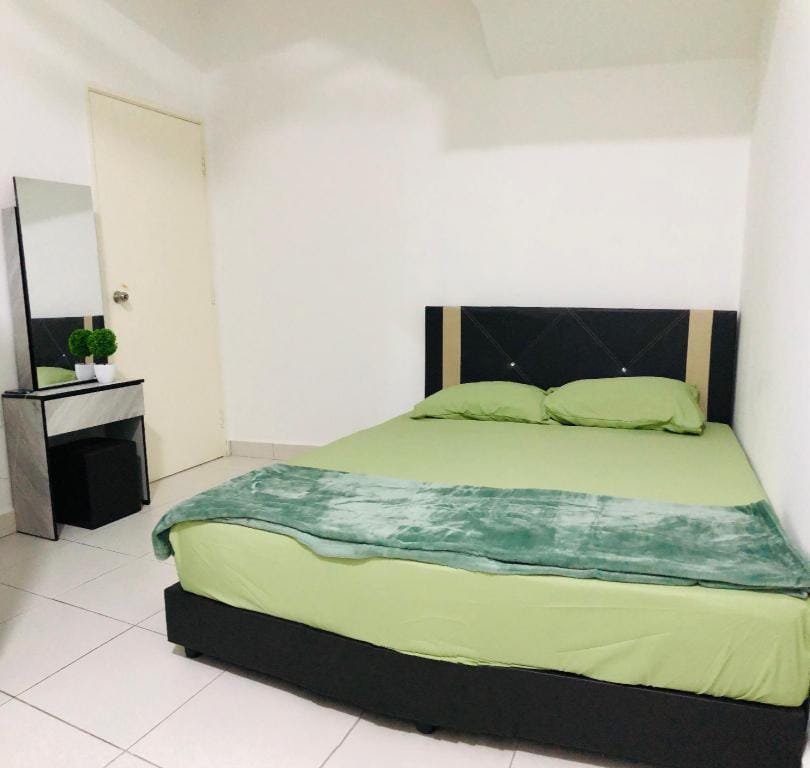 Alyn Home Batu Pahat IV Wifi Cuckoo Vacation rental in Johor