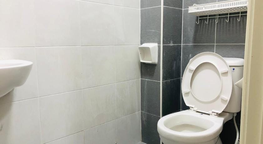 Alyn Home Batu Pahat IV Wifi Cuckoo Vacation rental in Johor