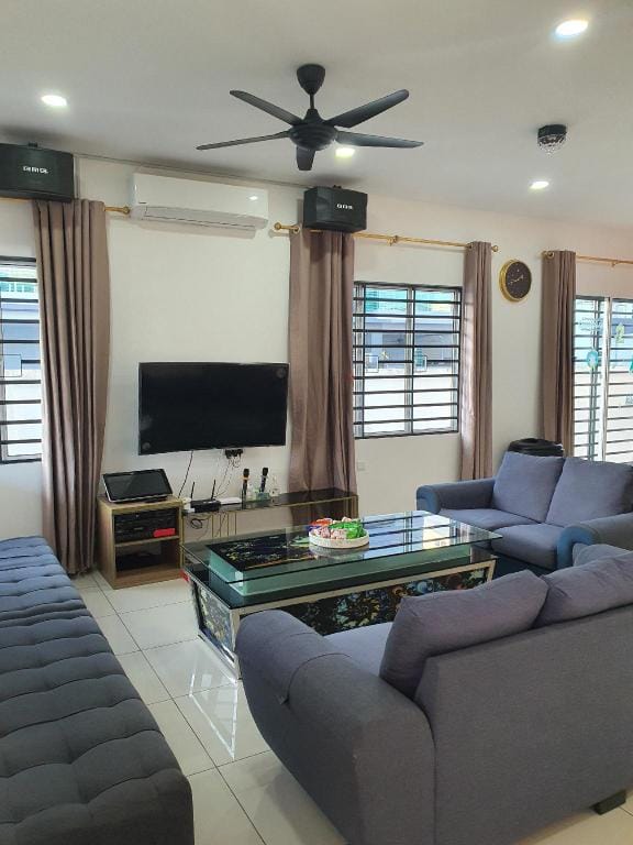 Sekinchan 29 Homestay Vacation rental in Selangor, Malaysia