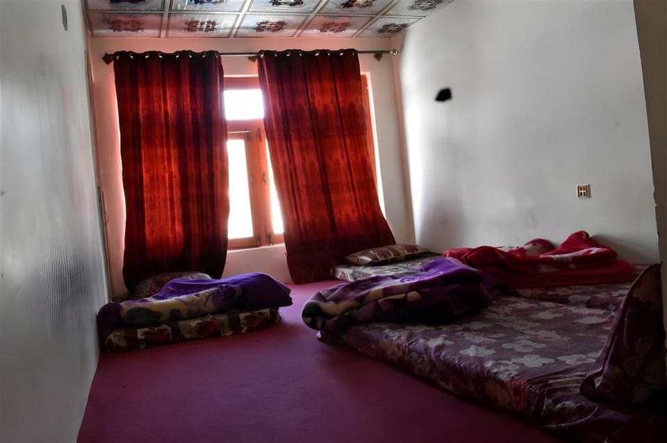 Al Amin Guest House Hotel in Pakistan