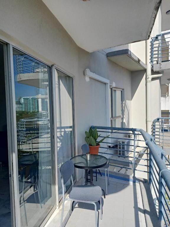 PD lovely 1-bedroom condo, Up to 4 pax   Apartment in Port Dickson