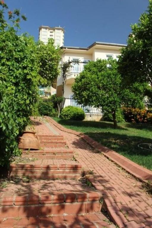GoldCity SM Villa Alanya with sea view Villa in Antalya Province