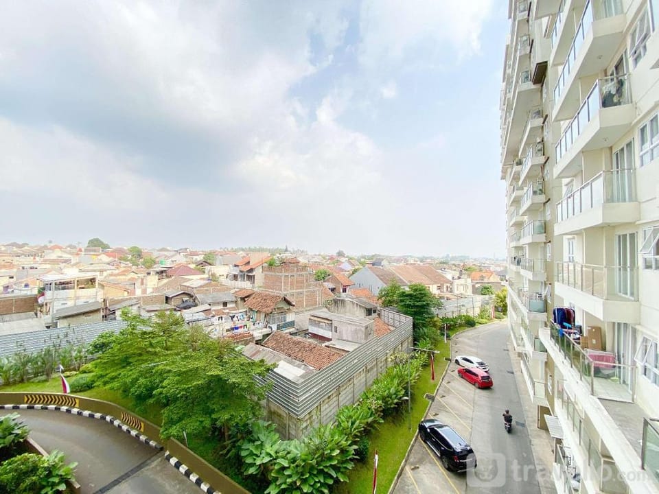 Comfy 1BR at Gateway Pasteur Apartment By Travelio Apartment in Bandung