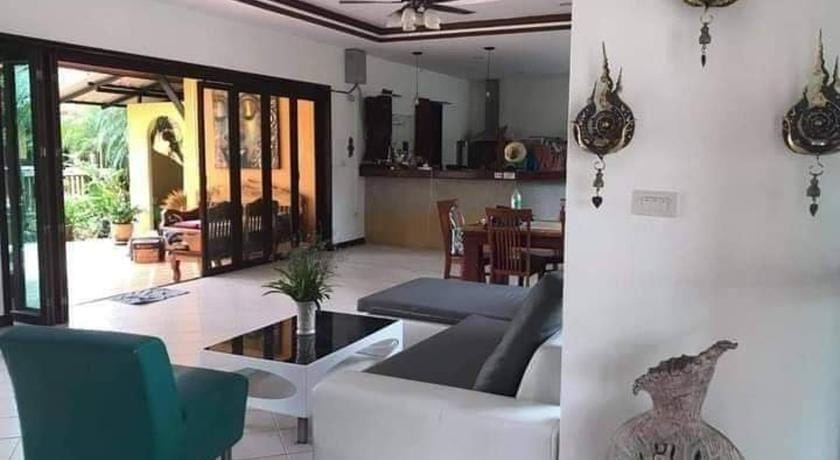 Villa Chaya  Vacation rental in Khuekkhak