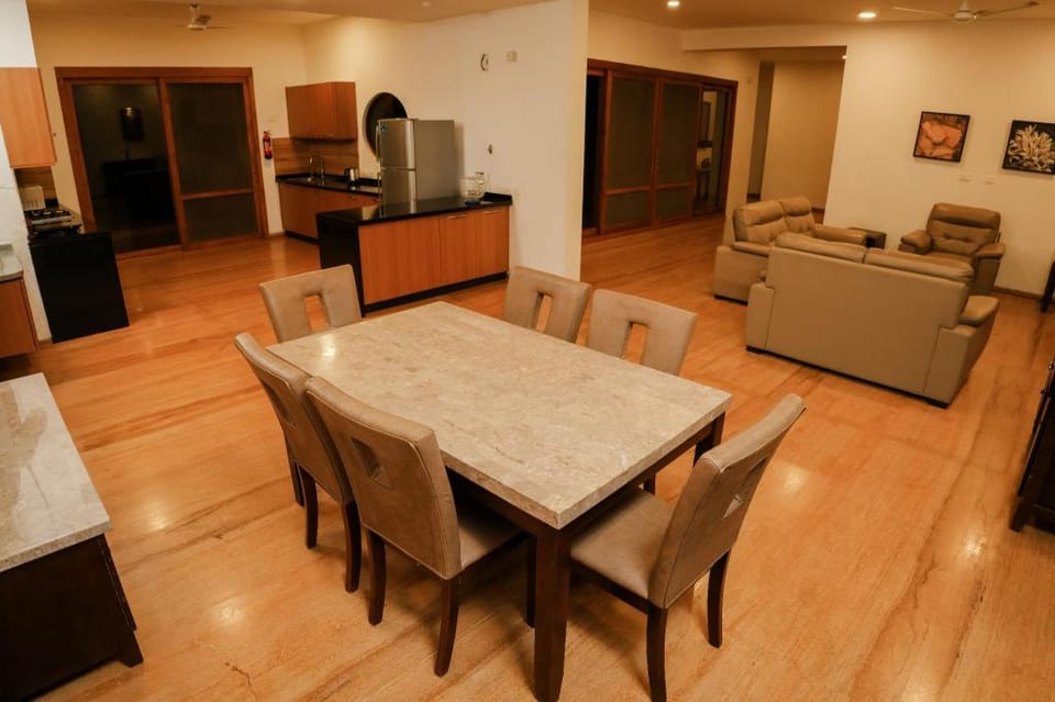 Birchwood Retreat Hotel in Kerala