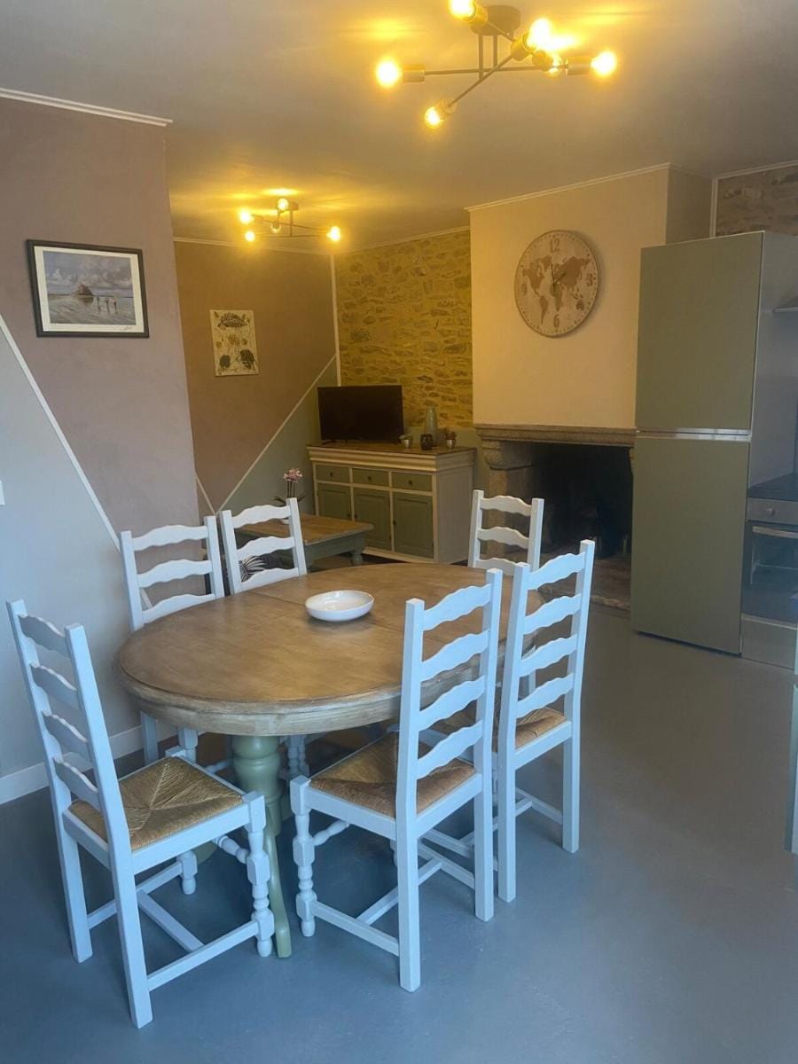 Gîtes le Mont Desclos Saint Michel Vacation rental in Brittany