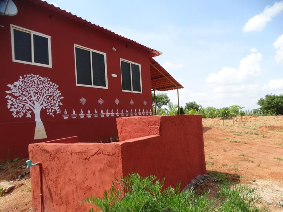 MangoHut Farmhouse Pool Villa Vacation rental in Telangana