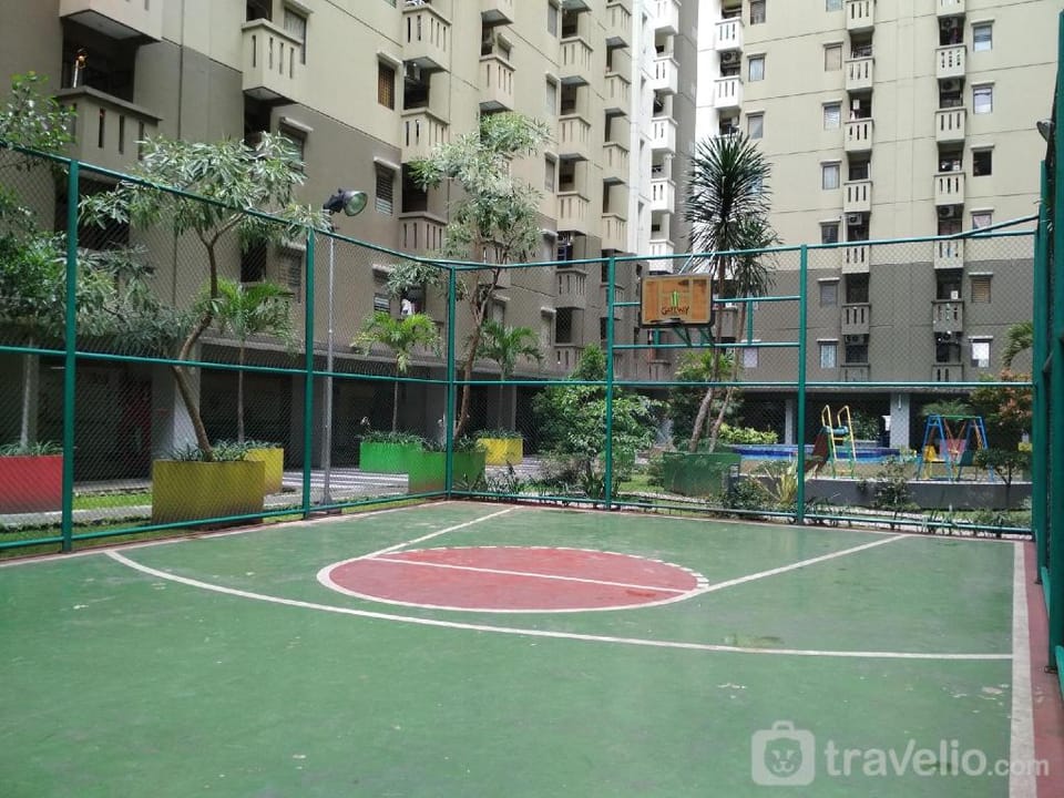 Spacious 3BR Gateway AhmadYani Cicadas By Travelio Apartment in Bandung