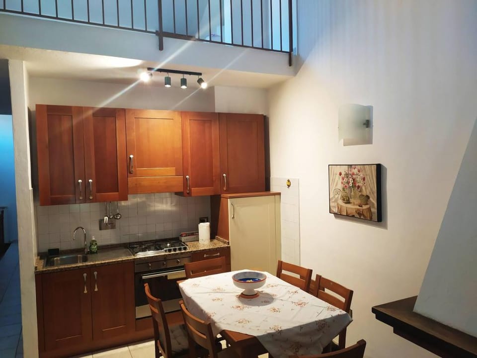 Fabulous apartment in the historic center, bright and with easy parking Apartment in Spoleto
