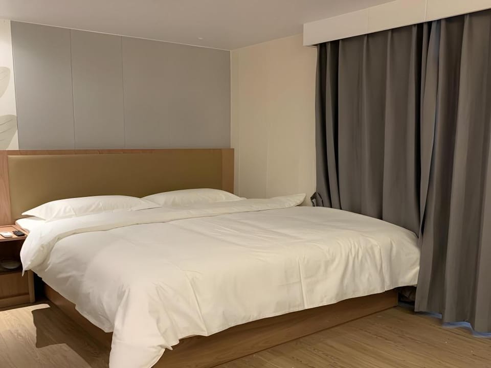Shell Hotel Beijing Tongzhou District Majuqiao Town Dadushe Proving Ground Hotel in Beijing