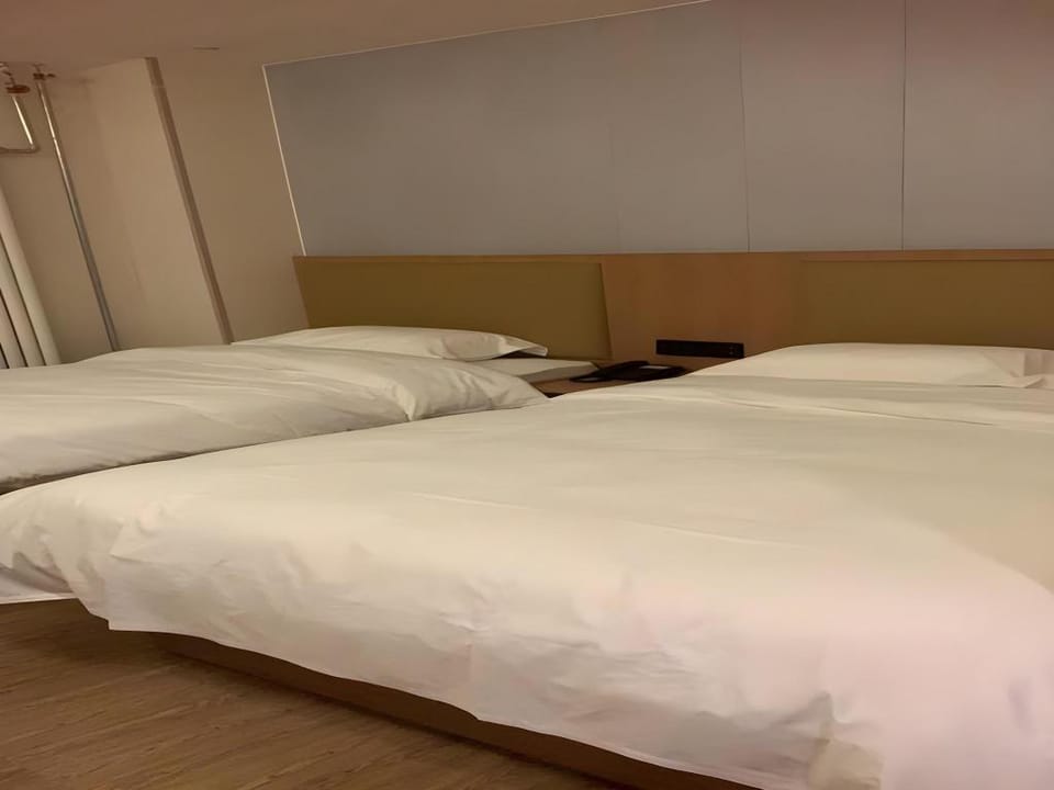 Shell Hotel Beijing Tongzhou District Majuqiao Town Dadushe Proving Ground Hotel in Beijing