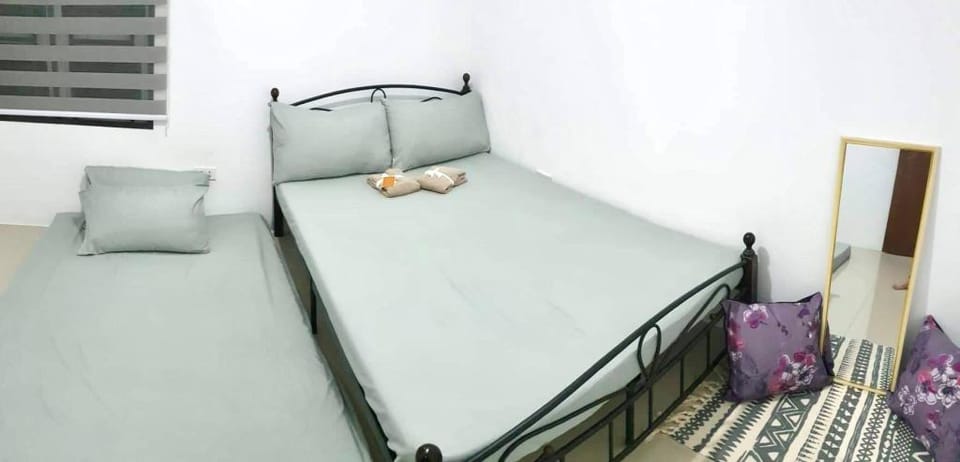 ROCKMELON TRANSIENT HOUSE  Vacation rental in Calabarzon