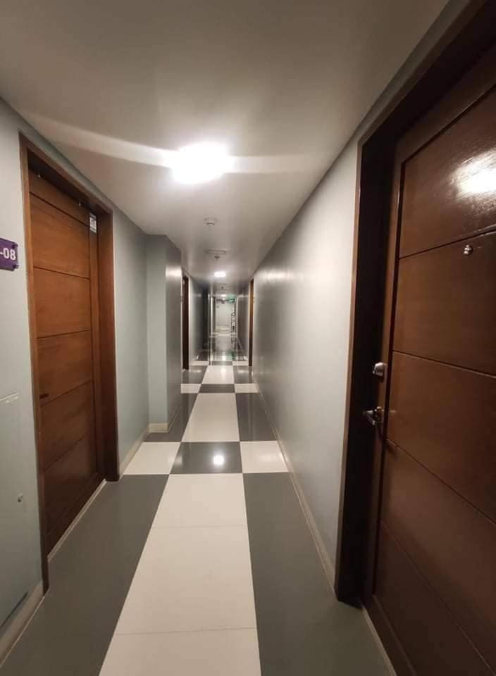 Nicole's  Summer Getaway, Goshenland Towers Apartment in Baguio