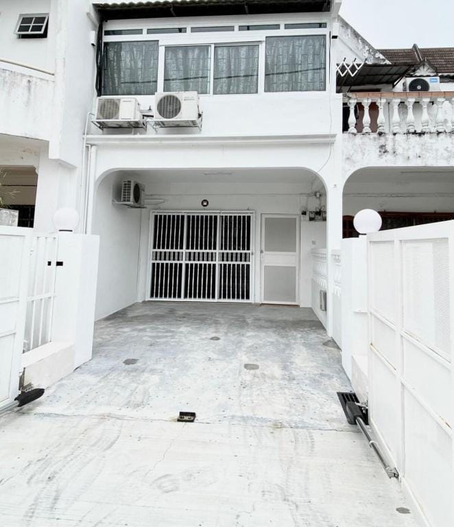 Cheerful 2-bedroom/Cheras Muda/Family/free parking Vacation rental in Federal Territory of Kuala Lumpur