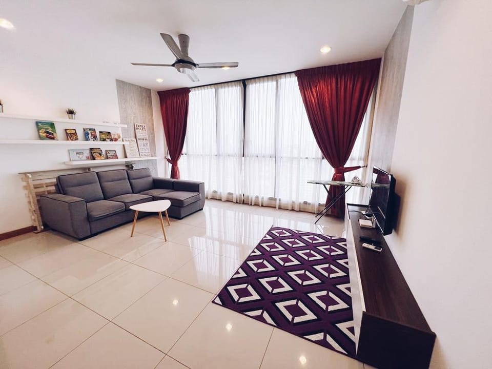 Connected train 3 Bedrooms(Above Mall)13a Apartment in Petaling Jaya